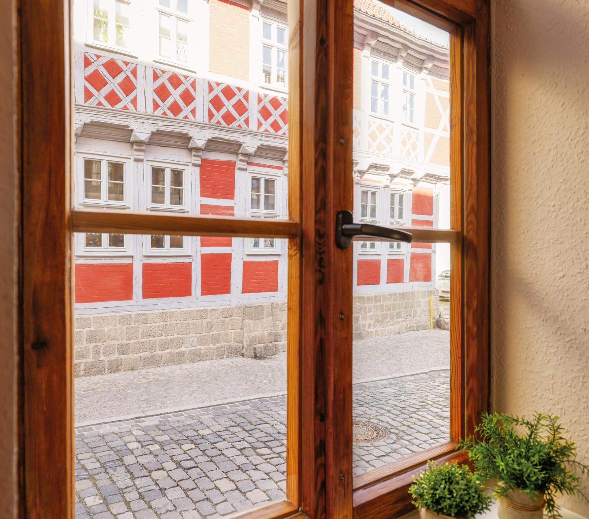 Ferienwohnungen Am Kornmarkt I Кведлинбург Экстерьер фото